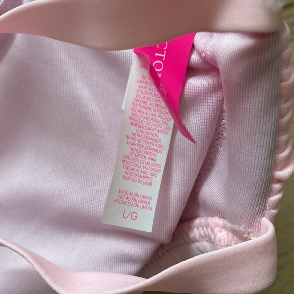 Victoria’s Secret Baby Pink Ruffle Bikini Swim Top - Picture 5 of 6